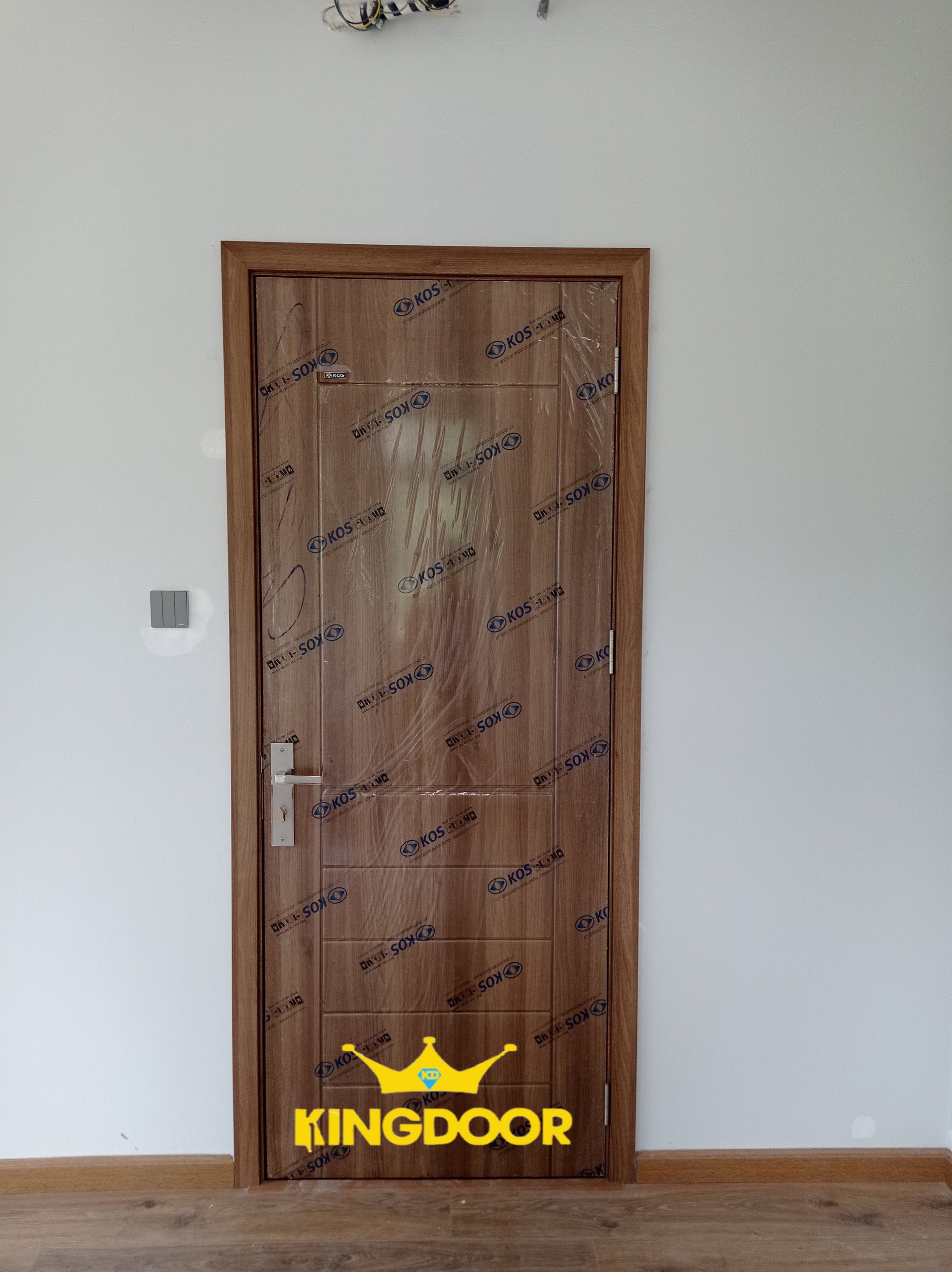 Cửa Nhựa ABS Hàn Quốc Tại Tân Phú - Mẫu Cửa Nhựa Giá Rẻ Giá Gốc